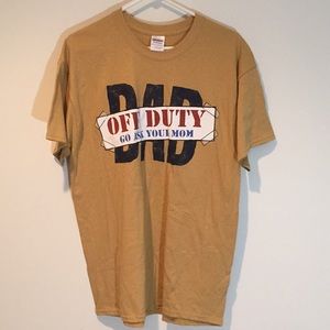 🔴NWT mustard yellow dad t-shirt size Large